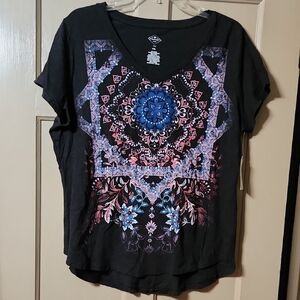NWT St John's Bay Active Black Mandala Graphic Tee Relaxed Fit Short Sleeve PXL